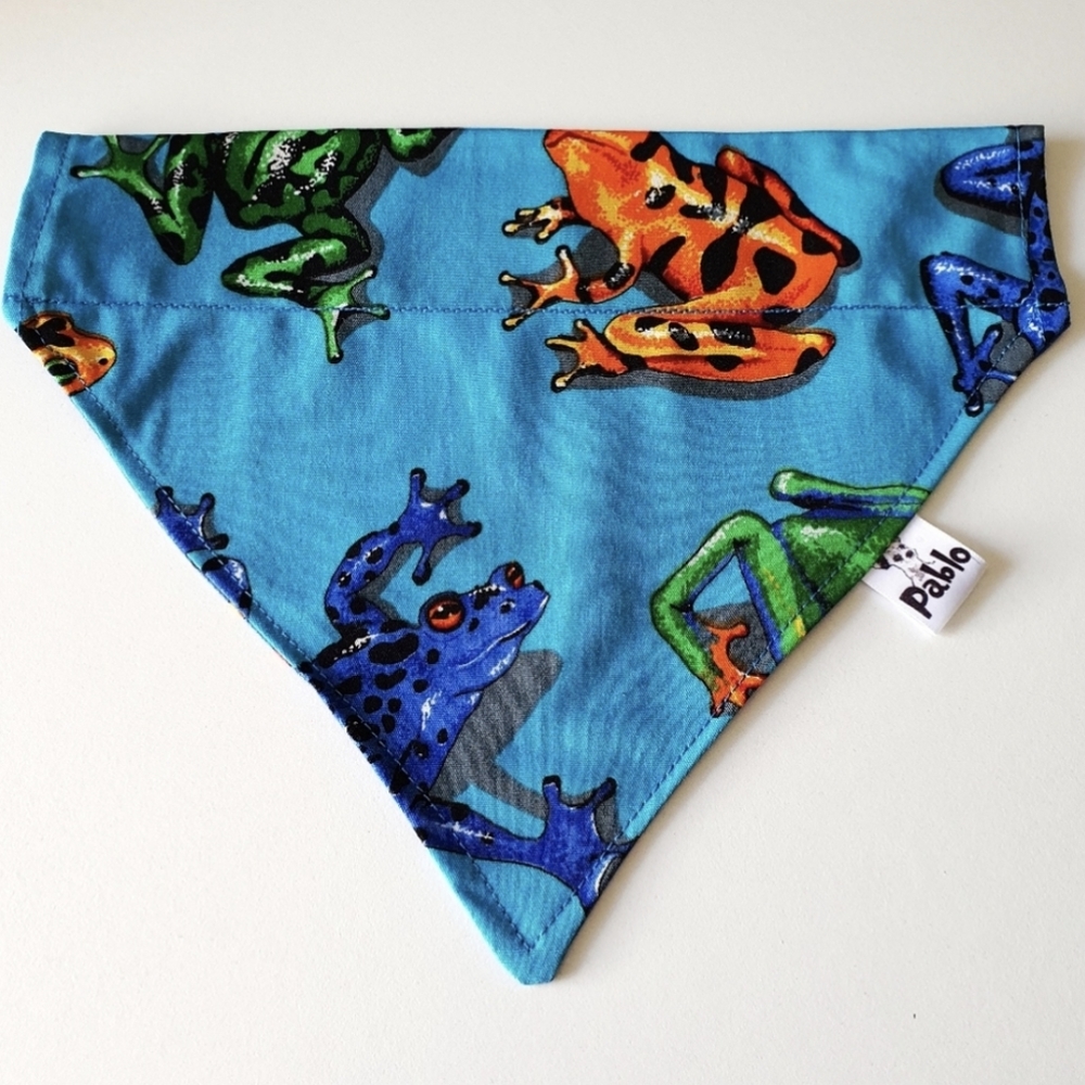🐶 5 for $15 * Pablo Reversible Frogs Over The Collar Dog Bandana
